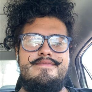 Meet your Posher, Jose